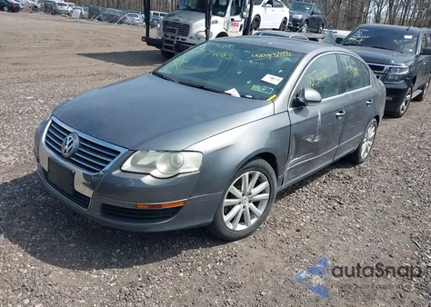 2006 Volkswagen Passat 3.6 from USA, damaged, VIN WVWBU73C06P152159
